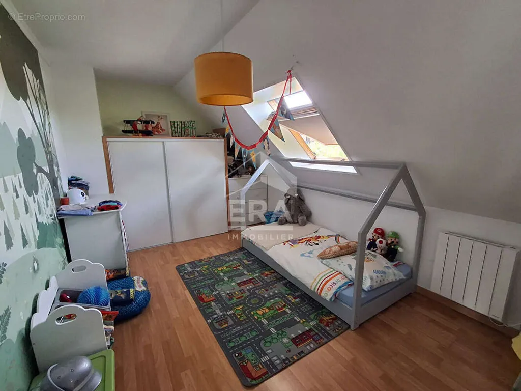 6-toaline maja asukohas Carvin