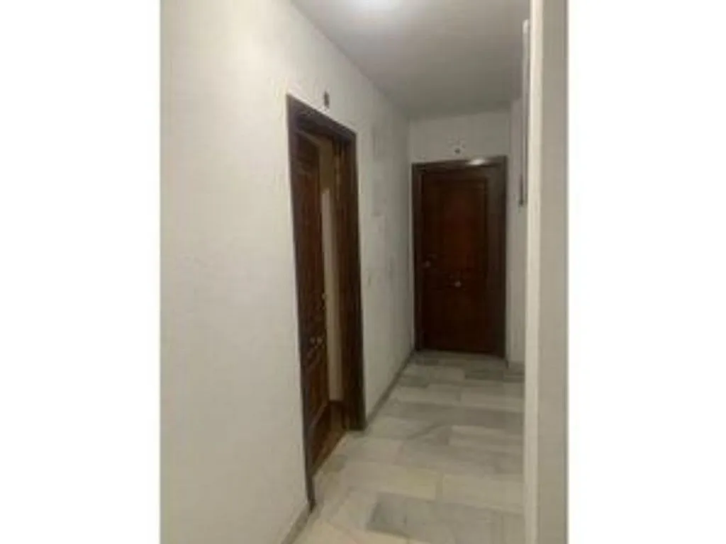 Entrée - Furnished Flat with Balcony in Granada