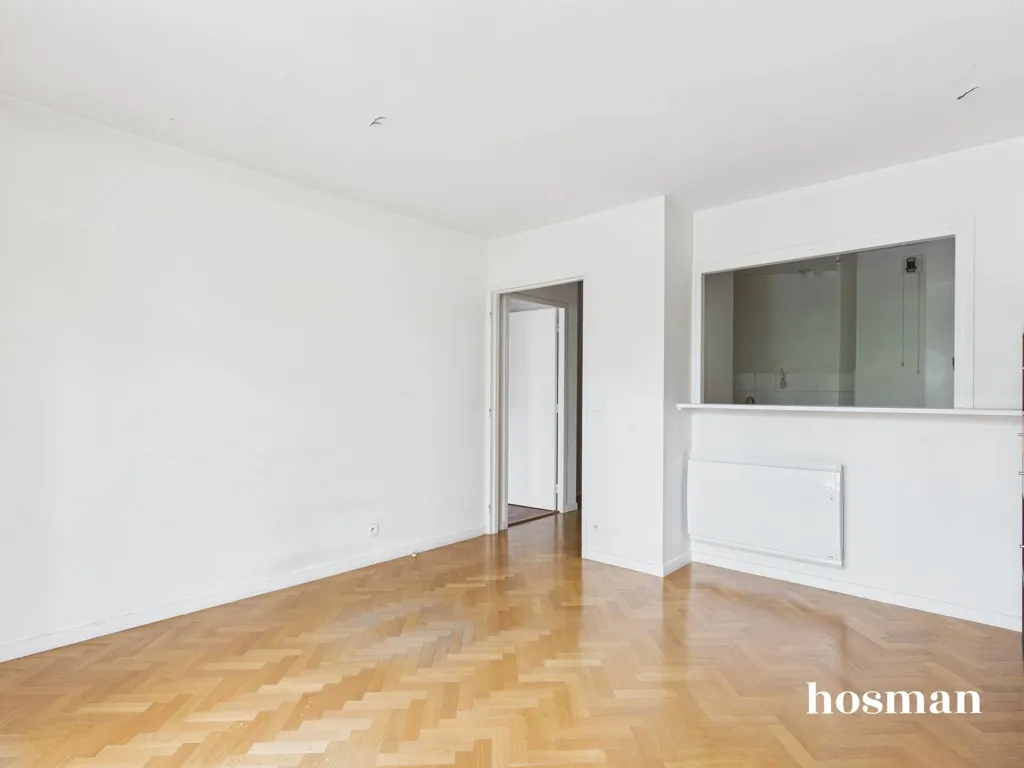 Séjour - Appartement calme avec vue sur cour à Paris 11e
