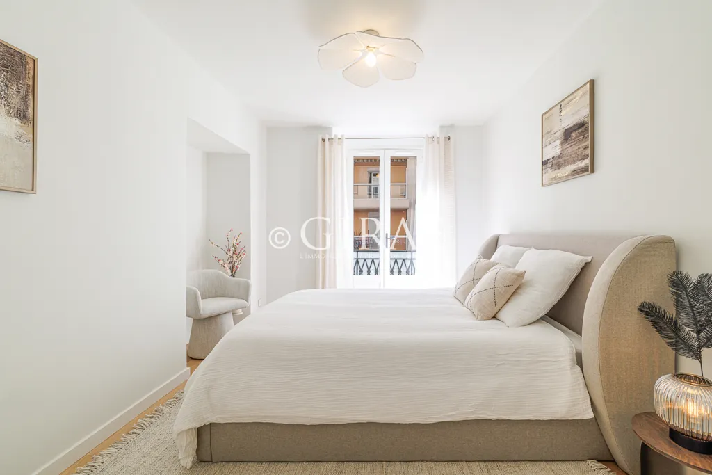 Chambres - Appartement Rénové avec Vue Jardin au Centre de Nice