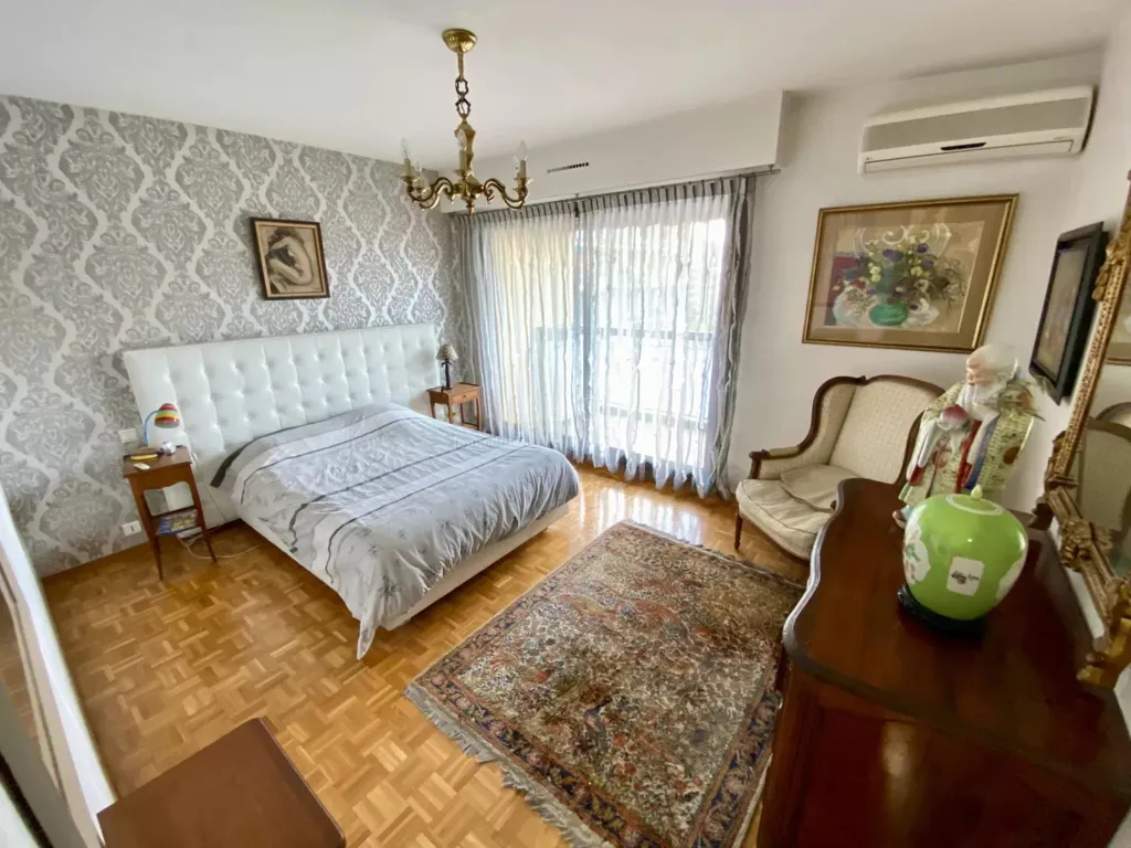 Bedrooms - Luxury Apartment with City View in Marseille