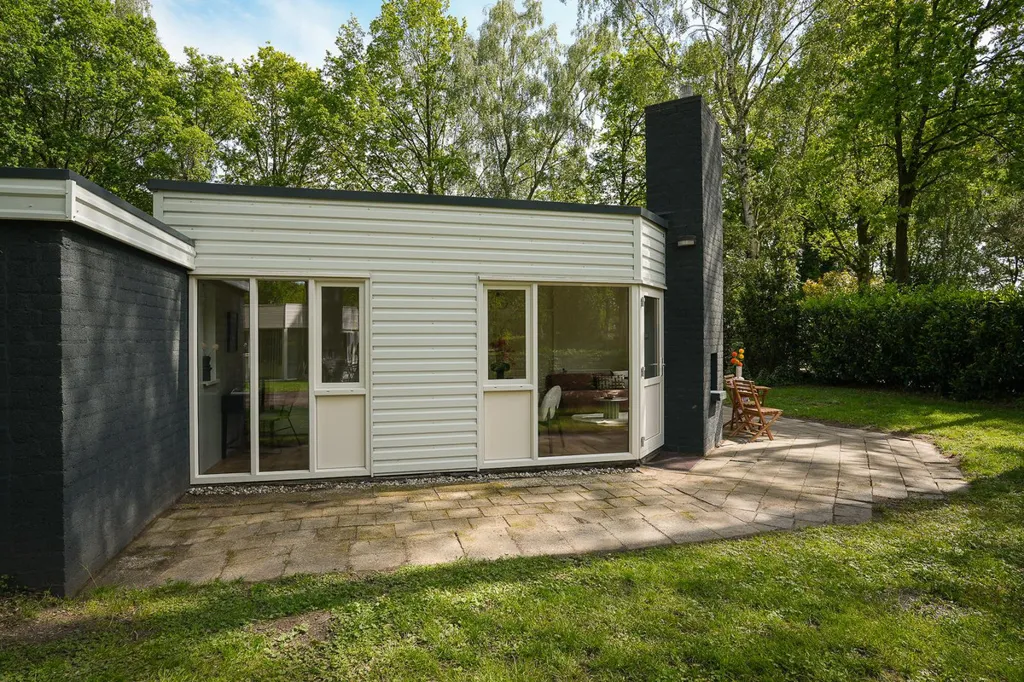 Välivaade - Linked Bungalow with Park View in Erm