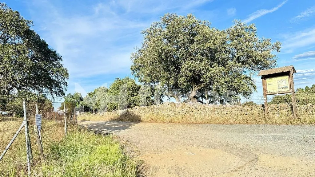 Aed - Rustic Finca with Pool in El Ronquillo
