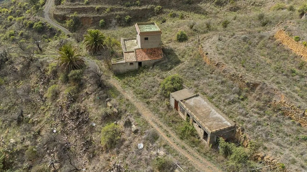 Õhuvaade - Rustic Property with Restoration Potential in Arafo