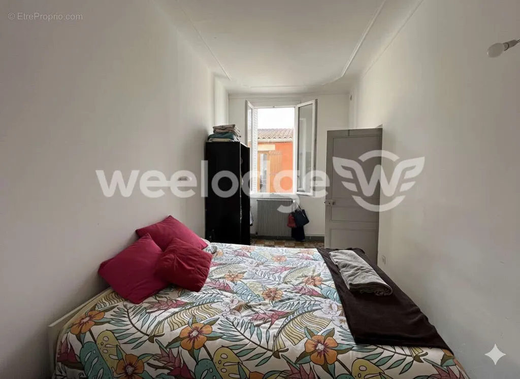 Chambres - Immeuble de Rapport avec Cour à Avignon