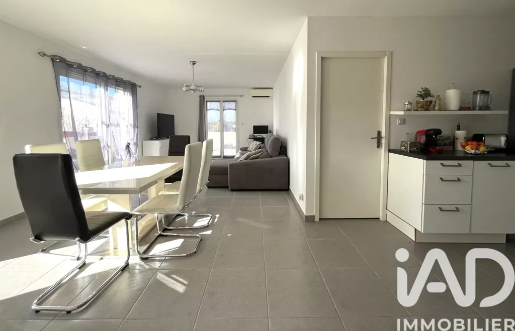 Köök - Flat-Roofed Villa with Pool Potential in Autignac
