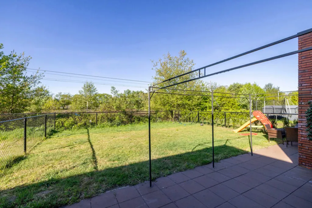 Jardin - Maison Moderne avec Espace Vert à Balen