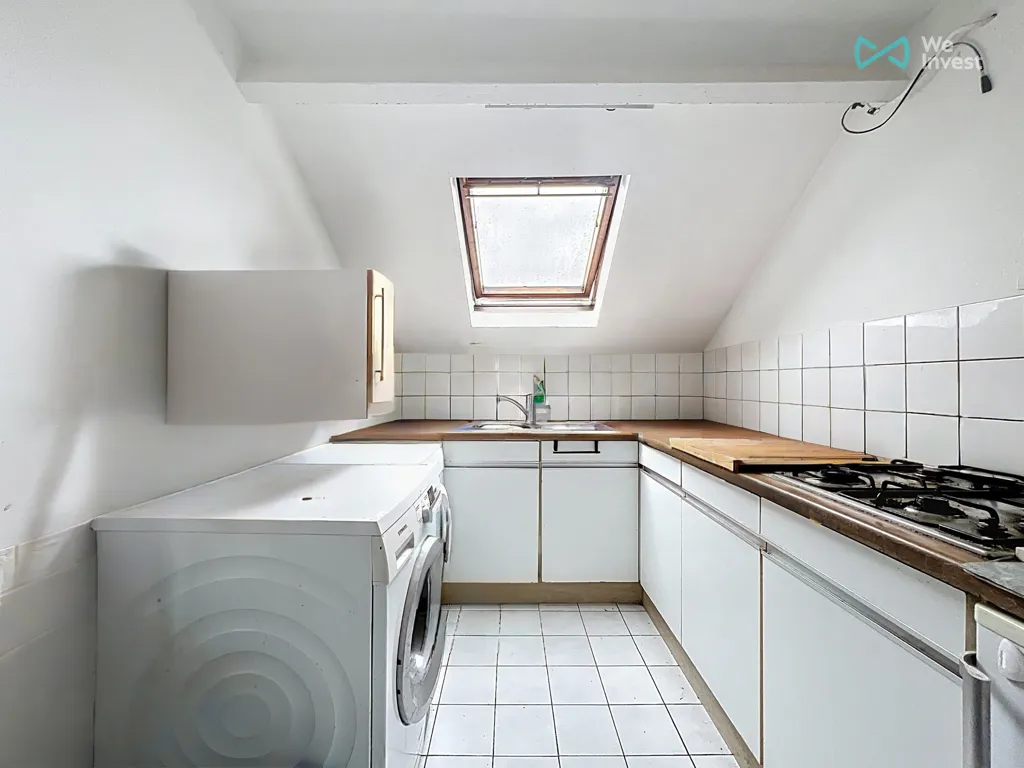 Köök - Income-Generating Property with 5 Units in Schaerbeek