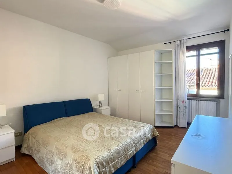 Chambres - Fully Furnished Apartment in Este Centre
