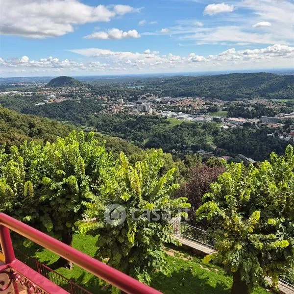 Balcon - Duplex with Garden View in Camnago Volta, Como