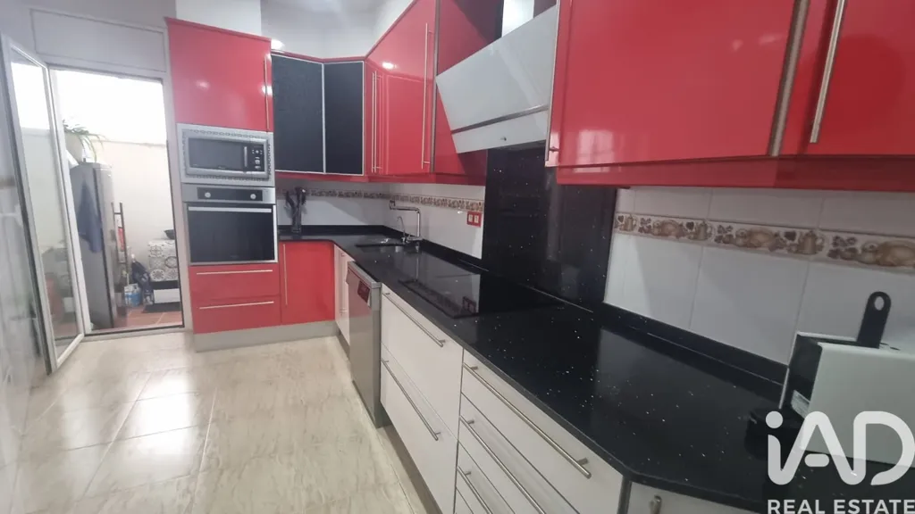 Cuisine - Three-Bedroom House with Terrace in Les Roquetes