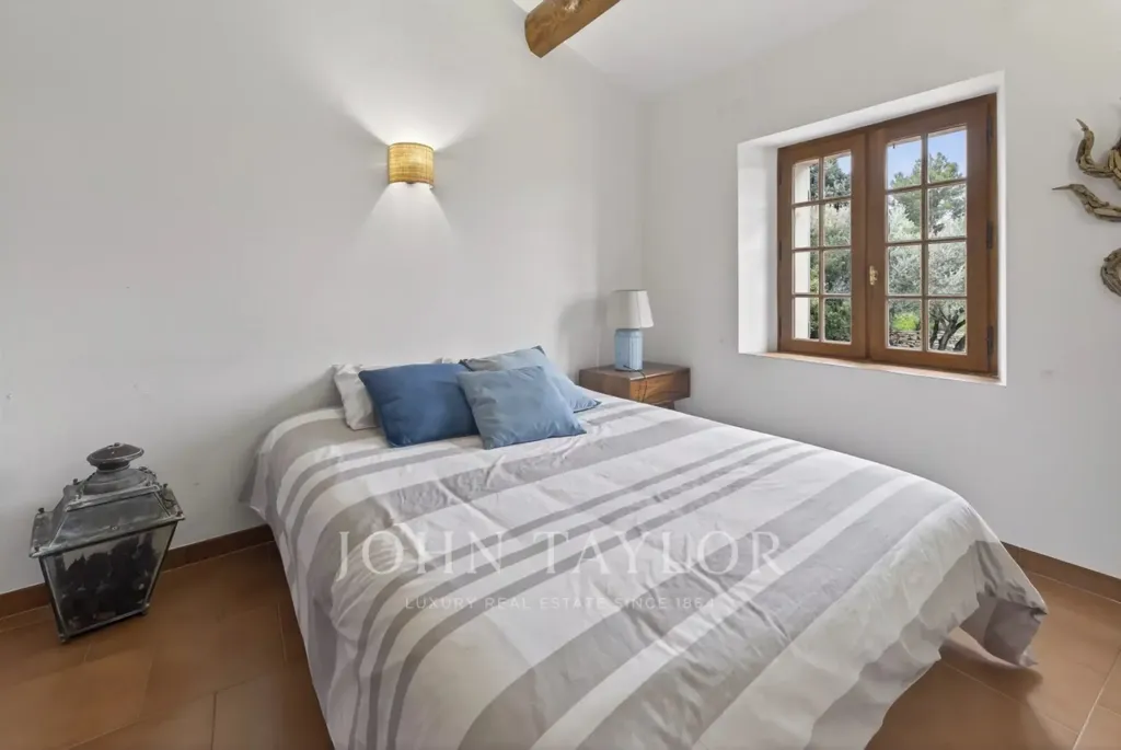 Chambres - Maison avec Piscine et Terrasse à La Cadière-d'Azur