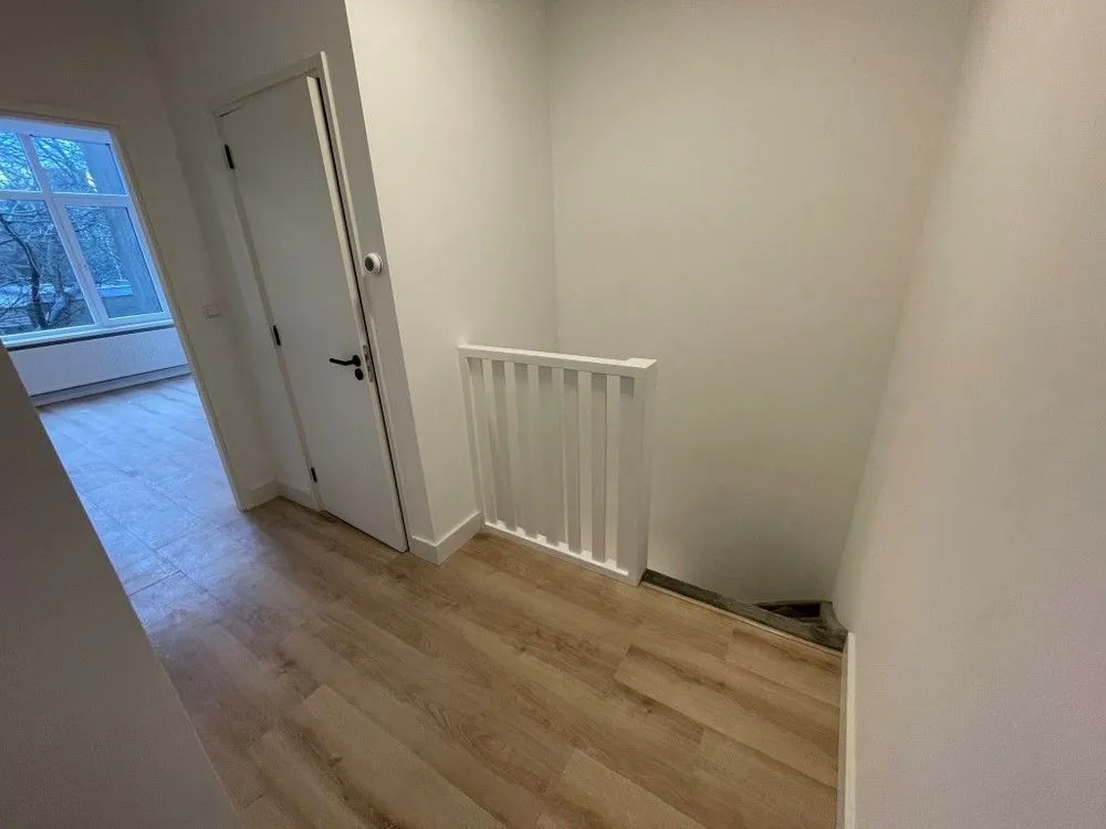 Esik - Renovated Student Apartment in Delfshaven