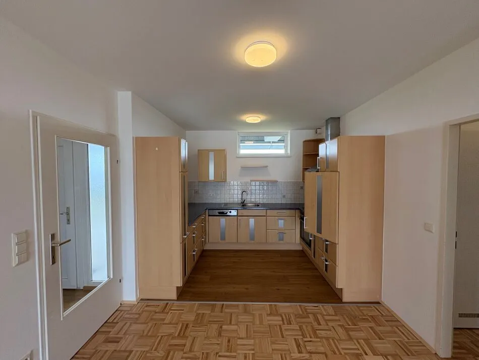 Köök - Apartment with Balcony in Seiersberg