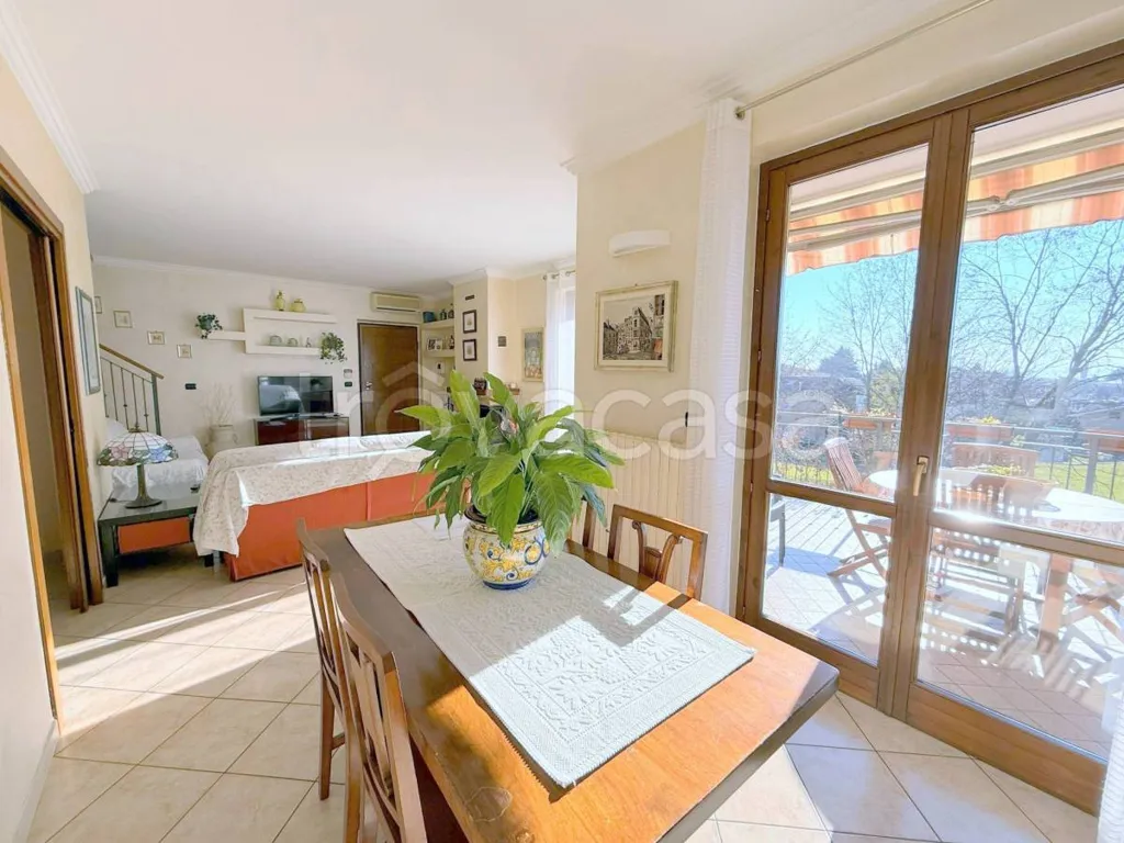 Söögituba - Two-Level Apartment with Terraces in Rivalta di Torino