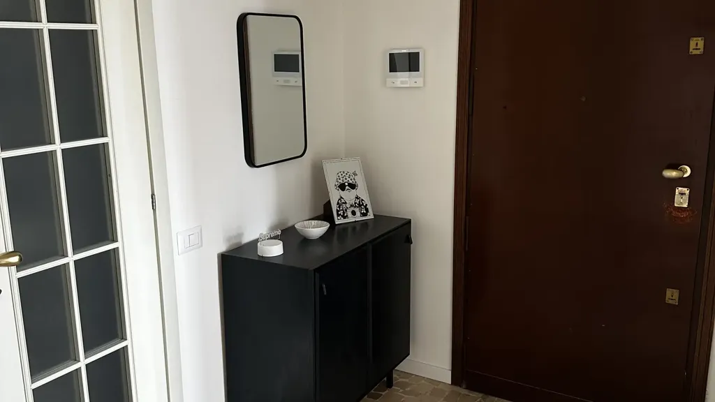 Entrée - Rented Apartment with Balcony in Milan