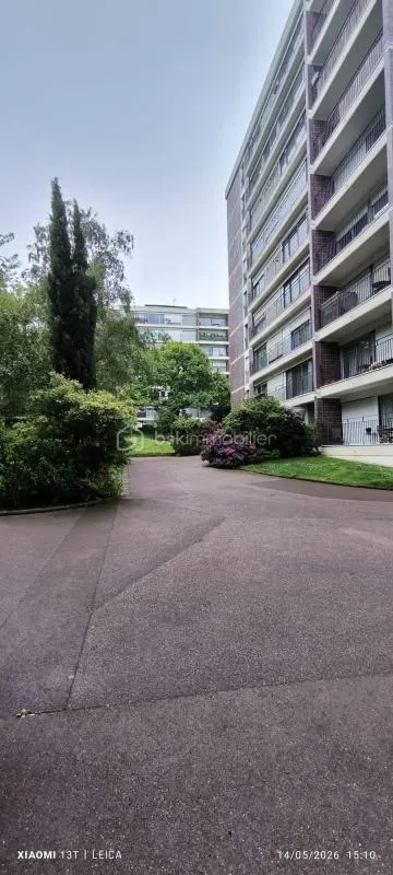 Extérieur - Appartement 3 Pièces Lumineux dans Résidence Sécurisée