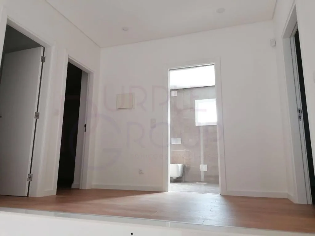 Esik - Modern Detached House with Garden View in Pinhal do General