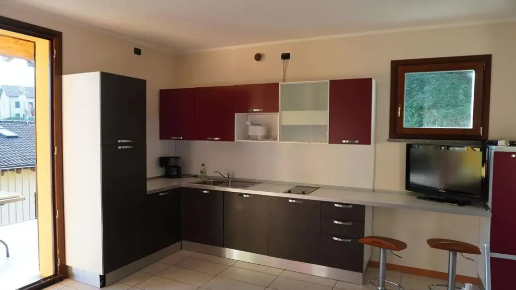 Köök - Apartment with Lake View in Argegno