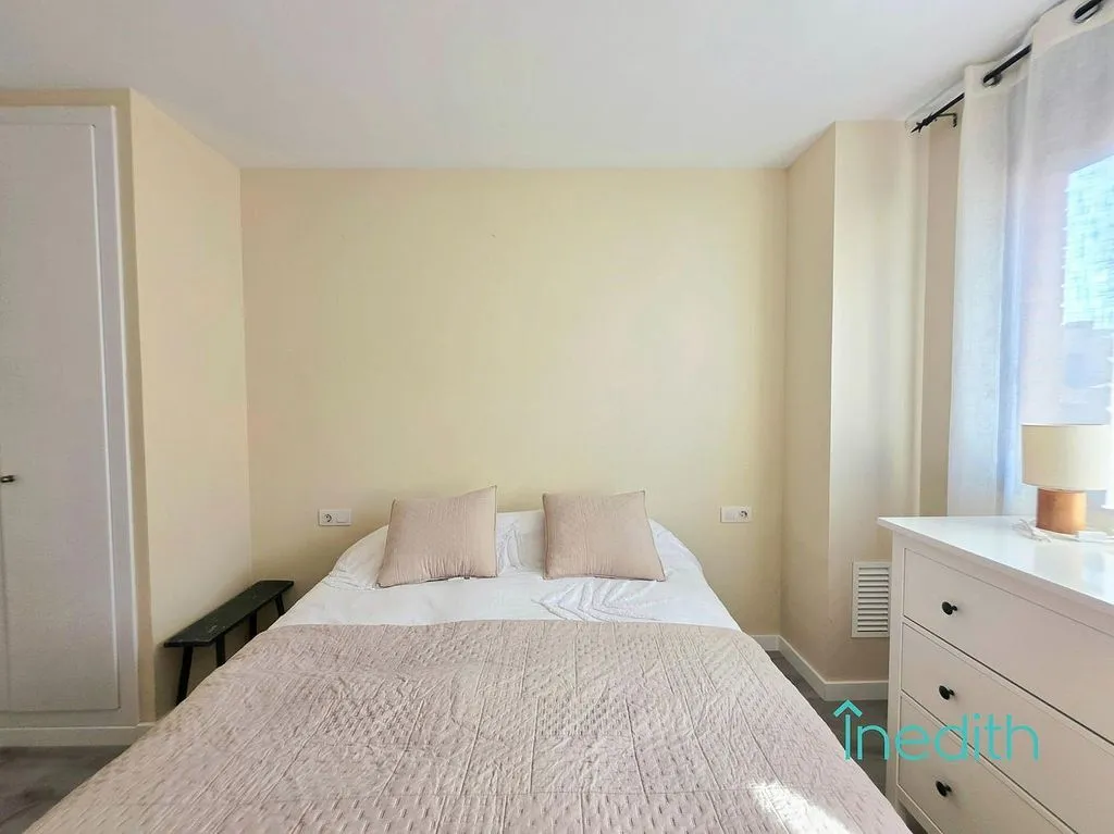 Chambres - Duplex Apartment with Pool in Central Castelldefels