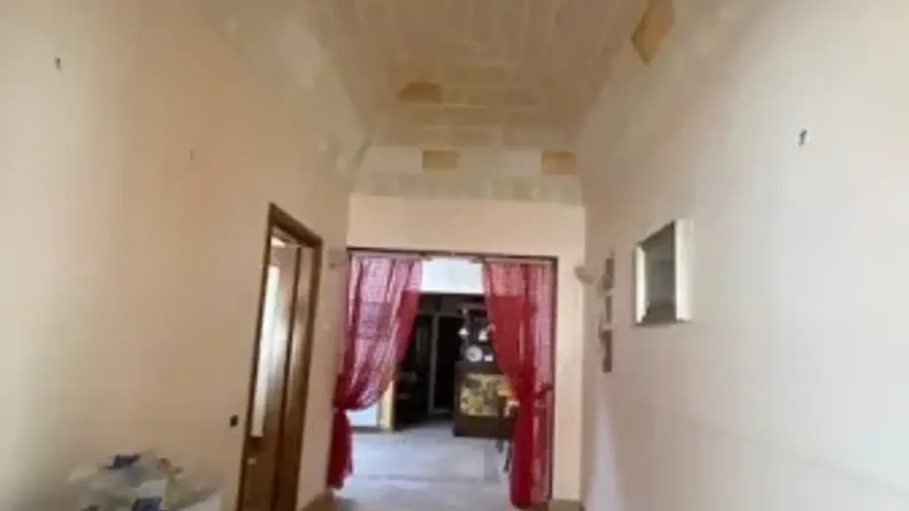 hallway_entrance