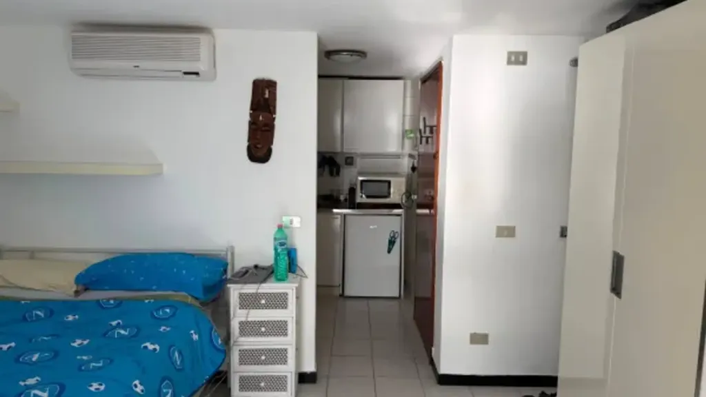 Chambres - Seafront Studio with Terrace in Ospedaletti