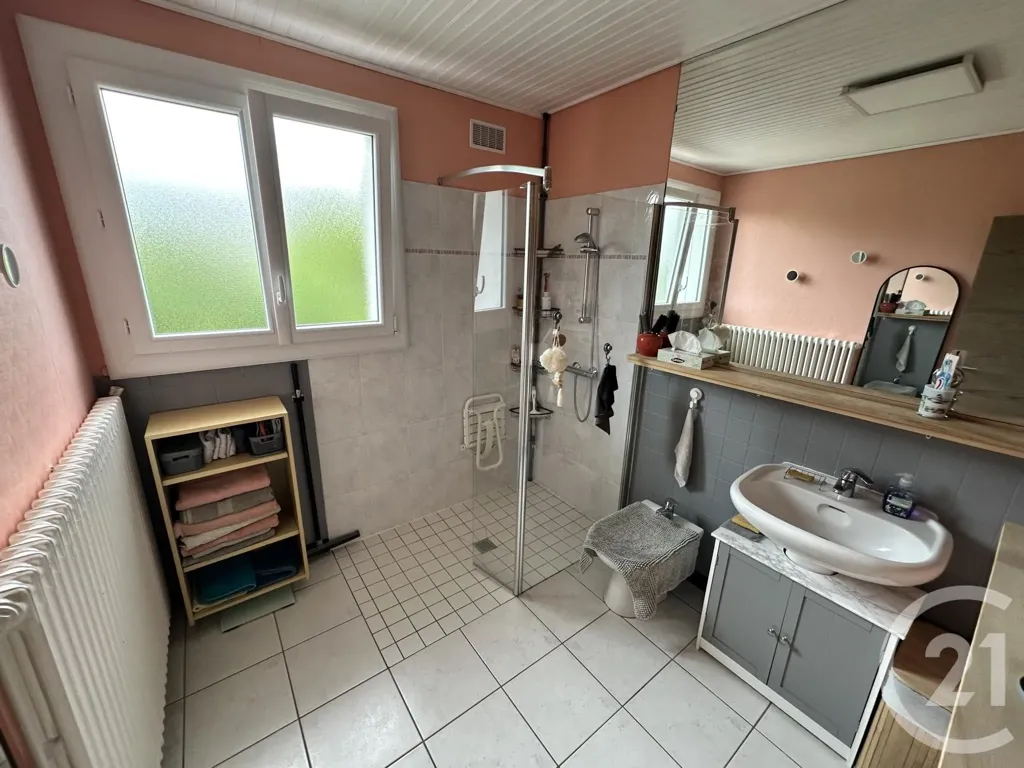 Bagni - 6-Piece House with Garden in Châteauroux