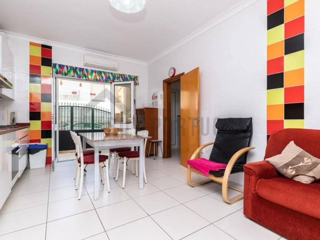 Séjour - Villa with 7 Apartments in Manta Rota