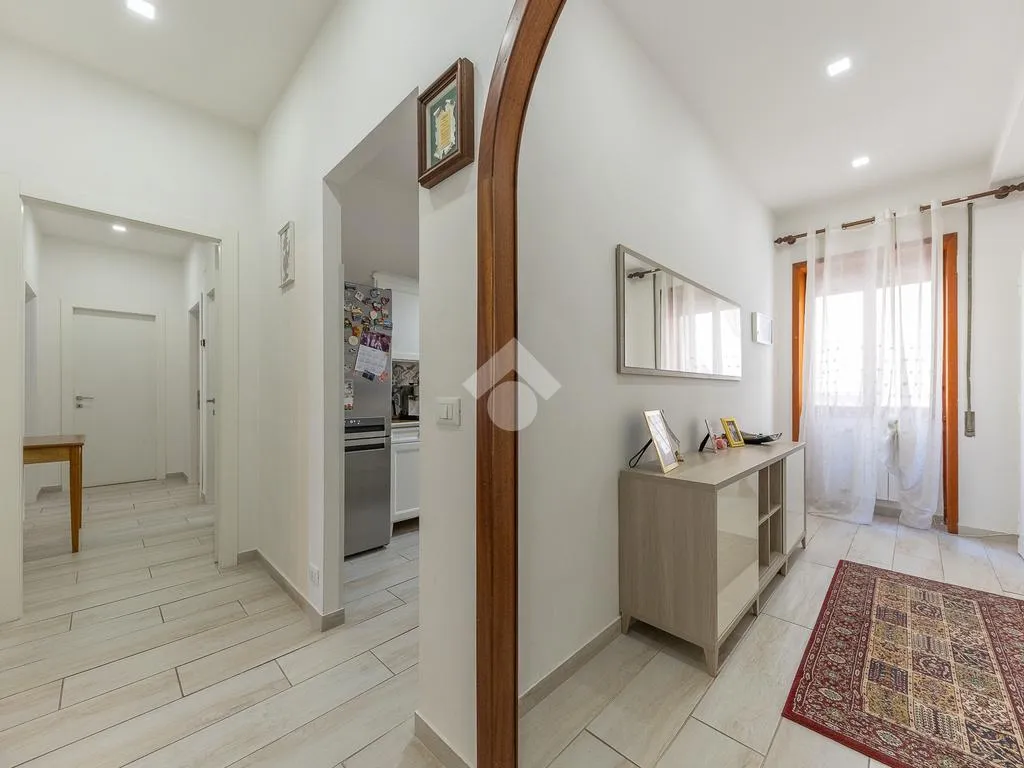 Esik - Triplex with Terrace in Torre Maura, Rome