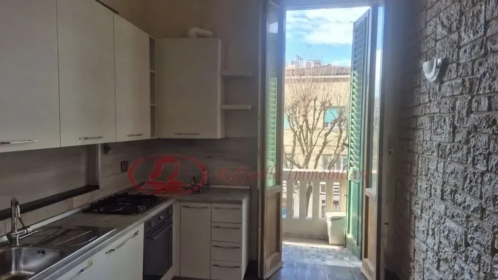 Cuisine - Bright 3-Room Apartment with Balcony in Florence
