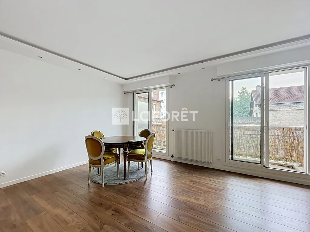Esszimmer - Maisonette with South-West Terrace in Le Pecq