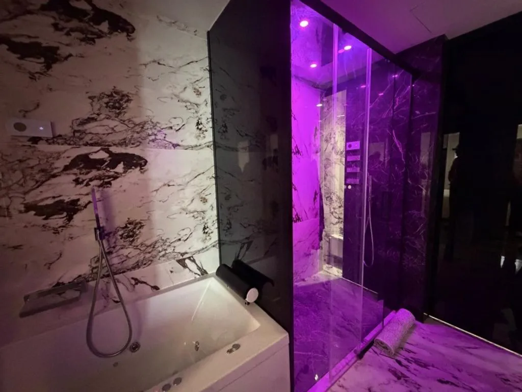 Bagni - Luxury Apartment with Ascender in Gijón Centre