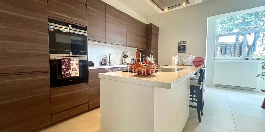 Cuisine - Appartement Luxe avec Garage à Elsene