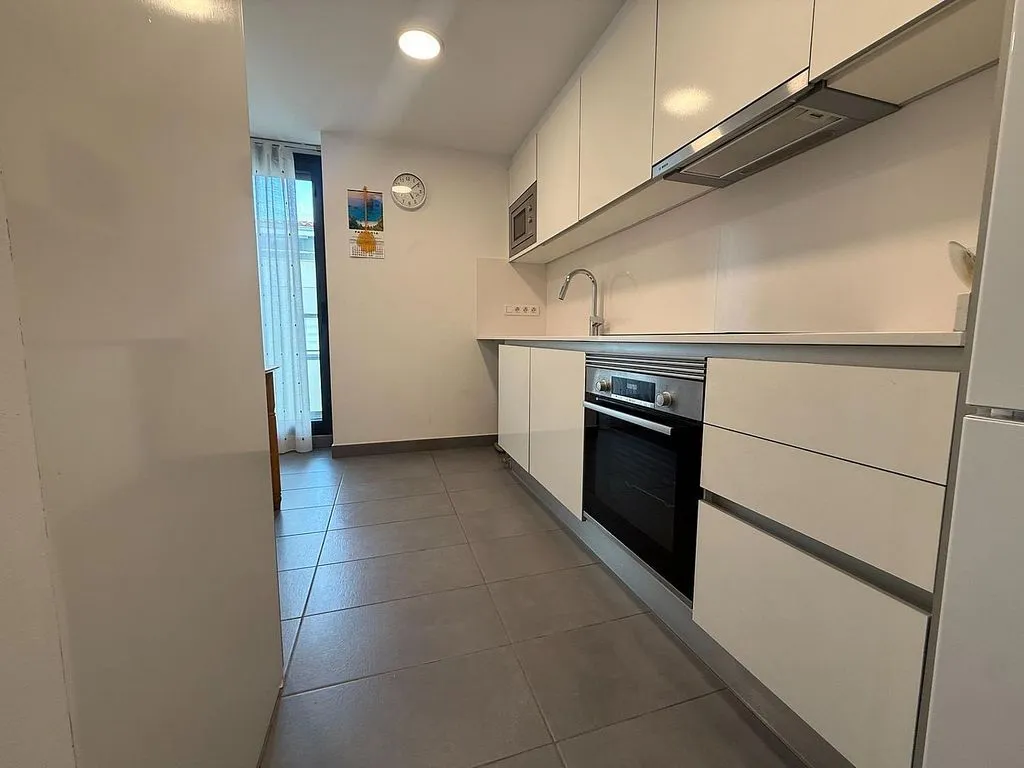 Cuisine - Modern Flat with Balcony in La Gavarra