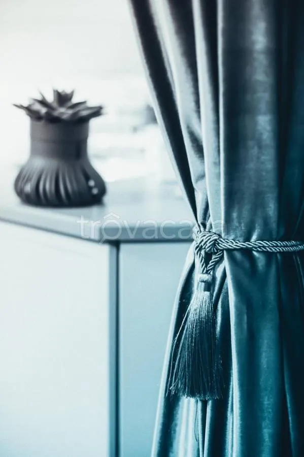 other_room