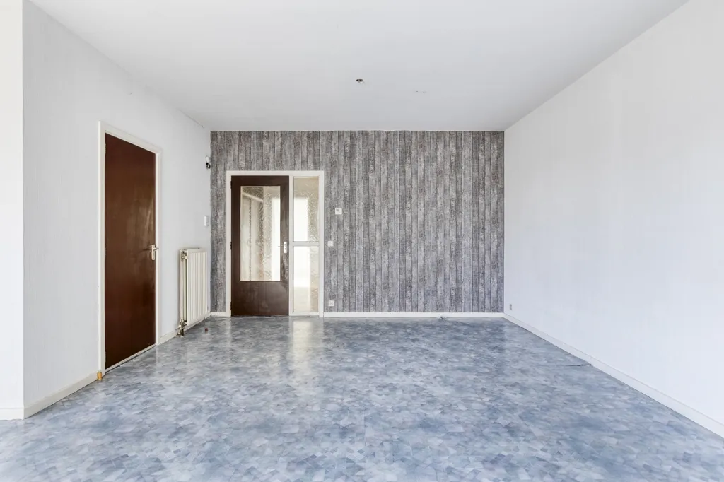 Toad - Two-Bedroom Apartment with Terrace in Merksem