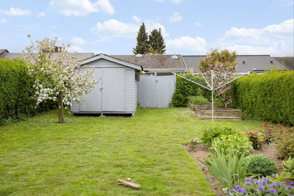 Jardin - 1967 Terraced House with Garden in Odense NV