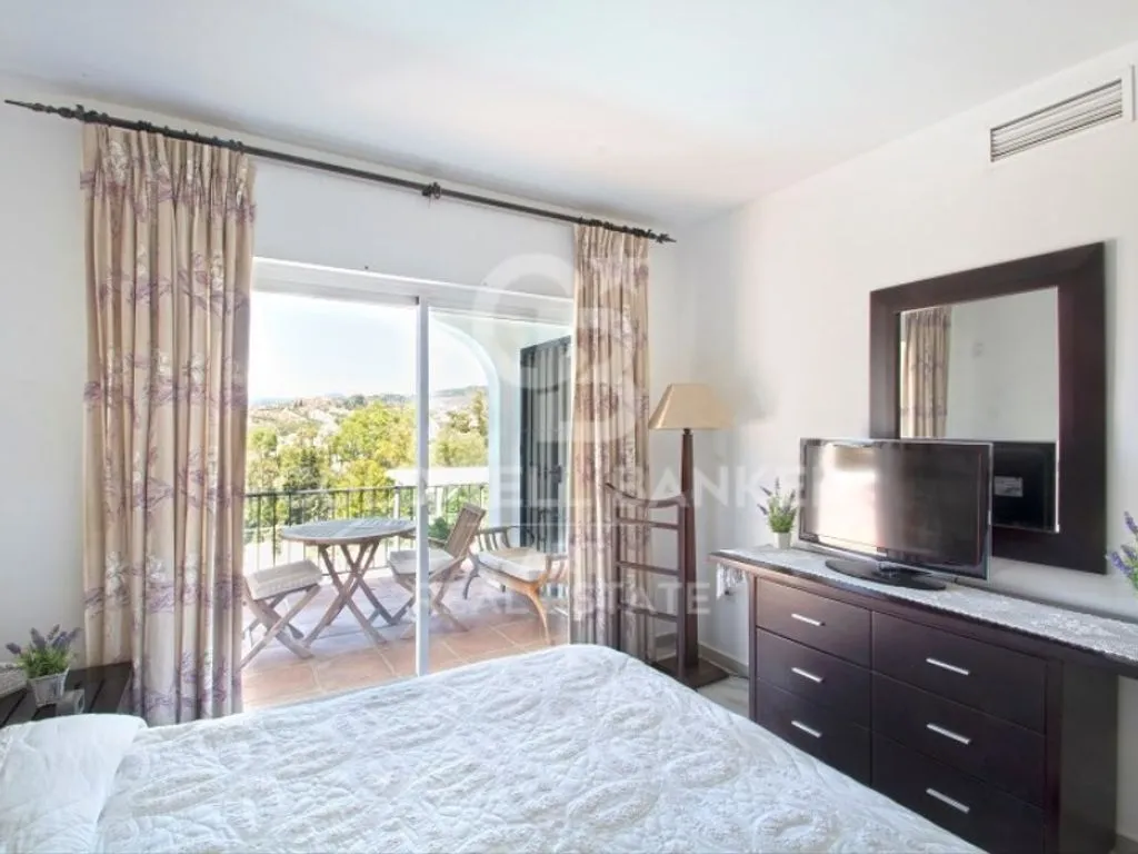 Chambres - Luxury Villa with Golf Course Views in Marbella