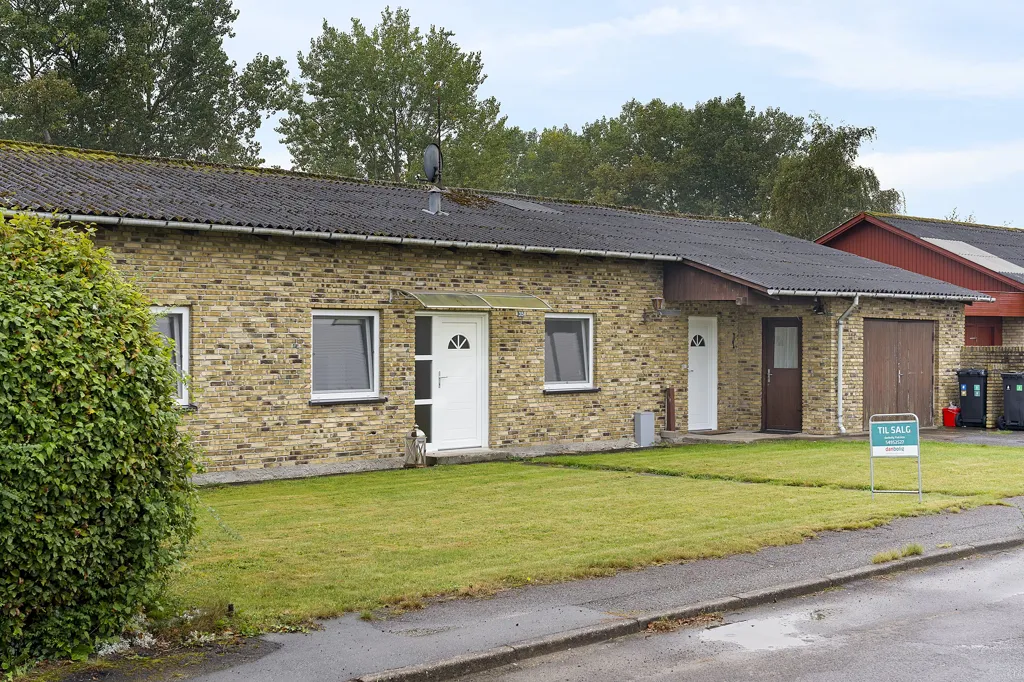 Välivaade - Villa with Terrace in Søllested