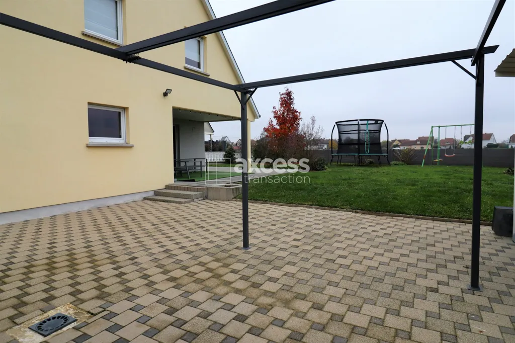 Jardin - Maison Contemporaine avec Terrasse à Gries