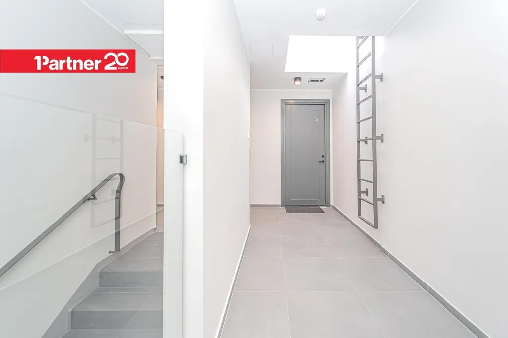 hallway_entrance