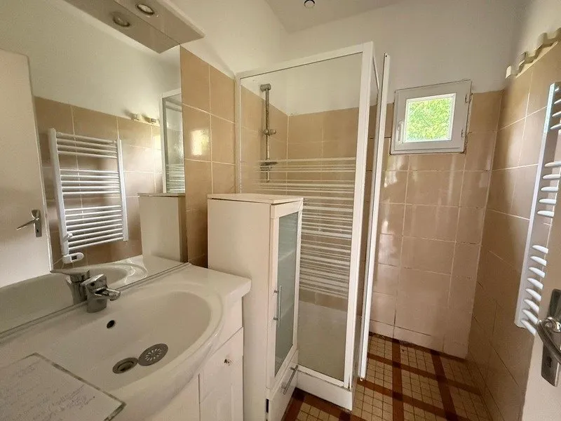 Bagni - Traditional House with Constructible Land in Lesparre-Médoc