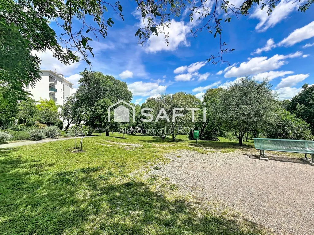 Aed - 2-Bedroom Apartment with Balcony in Montpellier