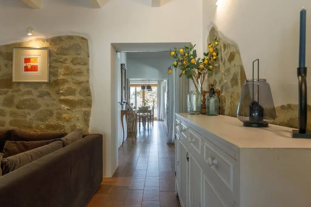 Elutuba - Luxury Villa with Garden in Umbertide