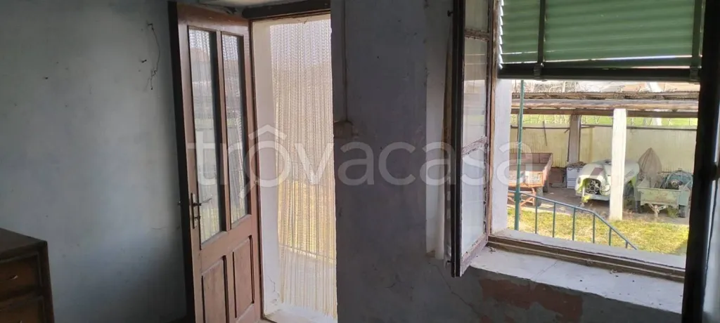 Pièces - Rustic House with Private Garden near Busca