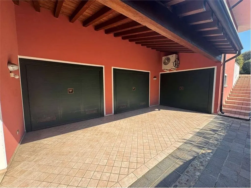 Välivaade - Luxury Villa with Pool in Volta Mantovana
