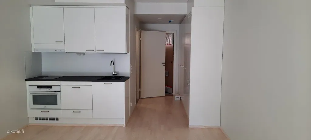 Cuisine - Modern Studio with Balcony in Kuninkaantammi, Helsinki