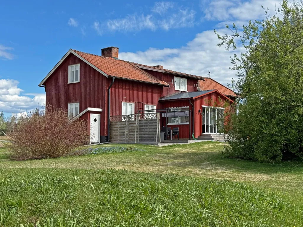 Välivaade - Farm with Land near Ås, Jämtland