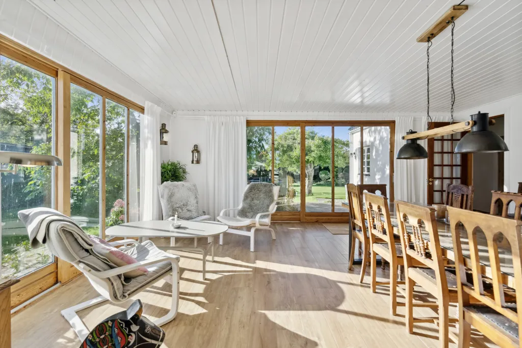 Söögituba - Renovated Villa with Waterside in Strøby Egede