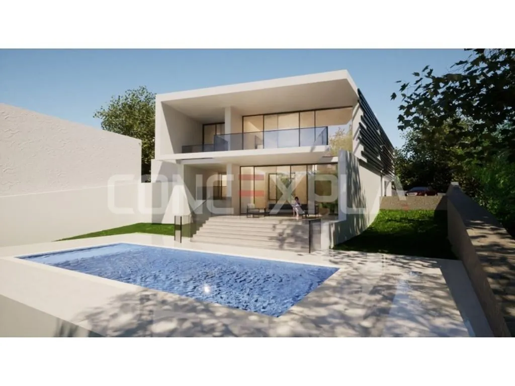 Luxury Villa Plot with Sea View in Quartos